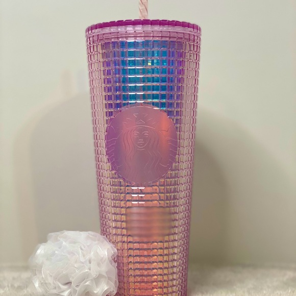 Starbucks NEW Pink Grid Cold Cup (24oz) - Picture 6 of 12